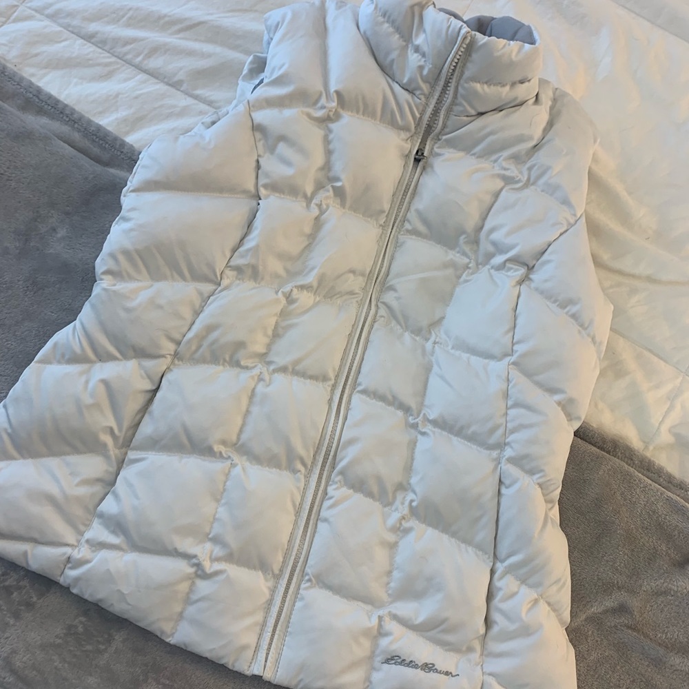 🚫Sold 🚫 Eddie Bauer Vest (White)